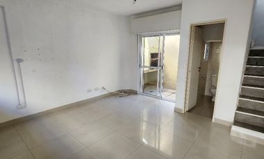 Departamento Tipo Casa en alquiler en Caseros