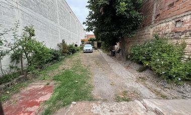 VENTA CASA EN BARRIO SAN PEDRITO, 3 HABITACIONES.