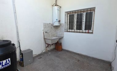 Departamento Tipo Casa en alquiler en Caseros