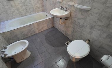 Departamento Tipo Casa en alquiler en Caseros