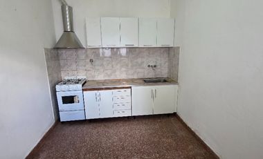 Departamento Tipo Casa en alquiler en Caseros