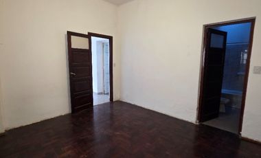 Departamento Tipo Casa en alquiler en Caseros