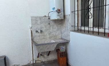 Departamento Tipo Casa en alquiler en Caseros