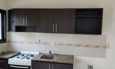 Departamento Tipo Casa en alquiler en Caseros