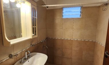 Departamento Tipo Casa en alquiler en Caseros