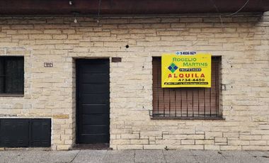 Departamento Tipo Casa en alquiler en Caseros