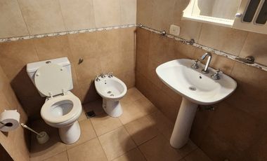 Departamento Tipo Casa en alquiler en Caseros
