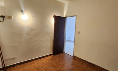 Departamento Tipo Casa en alquiler en Caseros