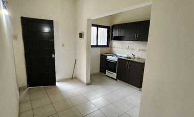 Departamento Tipo Casa en alquiler en Caseros