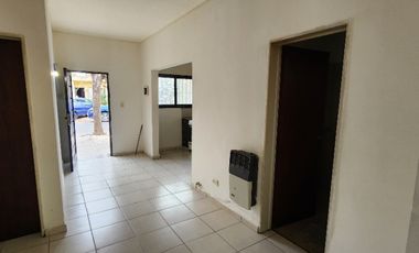 Departamento Tipo Casa en alquiler en Caseros