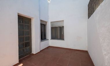 Casa en barrio Sur financiada