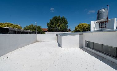 Casa en barrio Sur financiada
