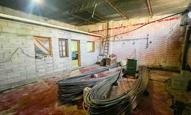 VENTA CASA 160M2 2 DORMITORIOS - B° AZOPARDO