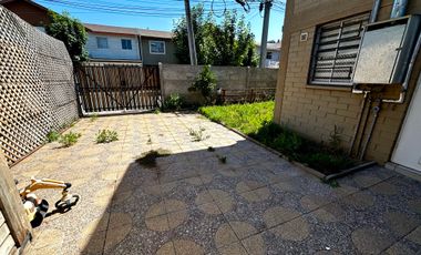 CASA ESQUINA  EN VENTA 3D/1B EXCELENTE ESTADO