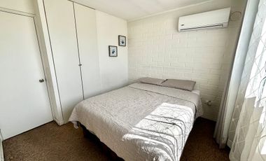 CASA ESQUINA  EN VENTA 3D/1B EXCELENTE ESTADO