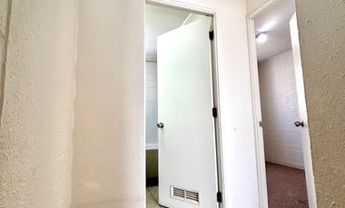 CASA ESQUINA  EN VENTA 3D/1B EXCELENTE ESTADO