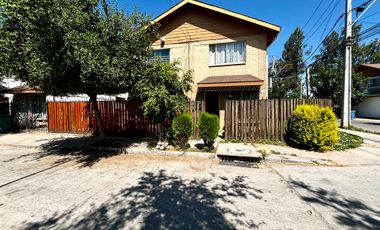 CASA ESQUINA  EN VENTA 3D/1B EXCELENTE ESTADO