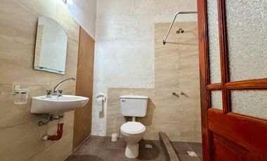 VENTA IMPORTANTE OFICINA DE 270 M2 OPORTUNIDAD !!