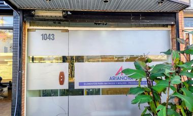 Venta 2 locales con renta en Lote 480m2  Banfield