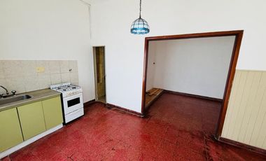 Local y monoambiente venta Lomas de Zamora