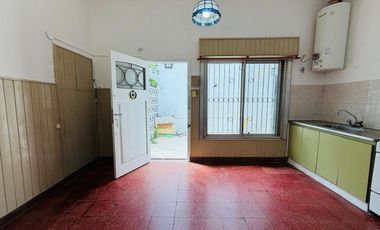 Local y monoambiente venta Lomas de Zamora