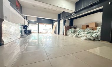 VENTA LOCAL COMERCIAL EN LOMAS DE ZAMORA