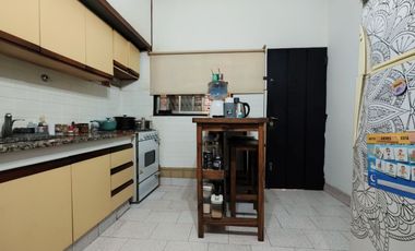 Casa en venta 3 AMBIENTES- Lanús