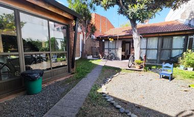 Casa en venta 3 AMBIENTES- Lanús