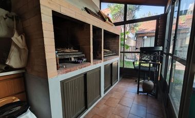 Casa en venta 3 AMBIENTES- Lanús