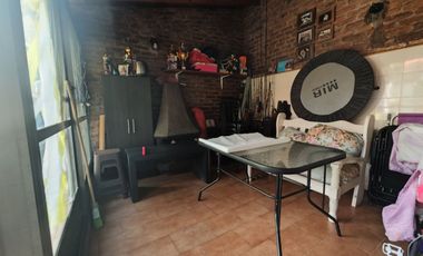 Casa en venta 3 AMBIENTES- Lanús