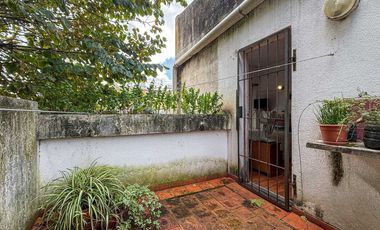 Venta Departamento 2 ambientes Miramar con patio