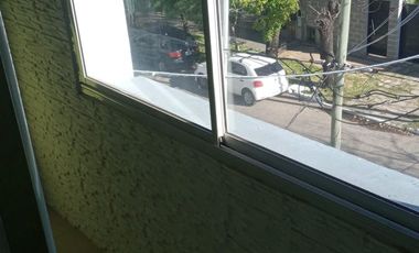 VENTA LOFT 2 1/2AMB-M.PEDRAZA 2500-LANUS-CON RENTA