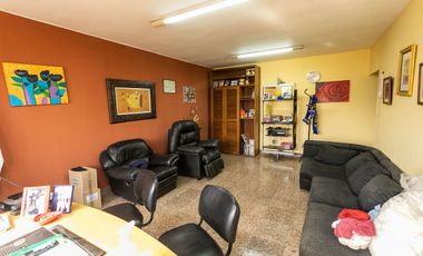 IMPORTANTE INMUEBLE COMERCIAL/INDUSTRIAL V. DEVOTO
