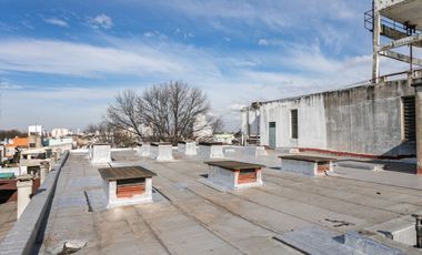 IMPORTANTE INMUEBLE COMERCIAL/INDUSTRIAL V. DEVOTO