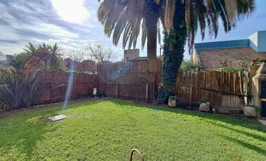 CASA EN VENTA CON PILETA EN BELLA VISTA