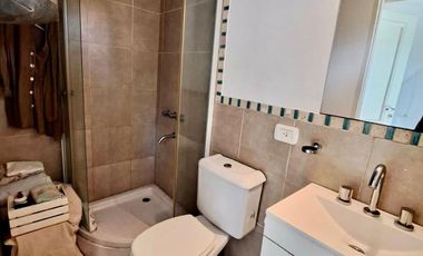 CASA EN VENTA CON PILETA EN BELLA VISTA