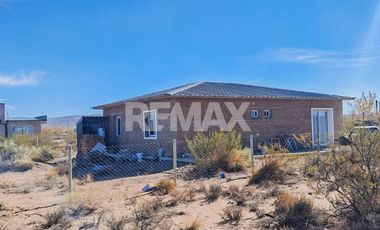 VENTA Casa 3 dormitorios Chocon Medio, Neuquen