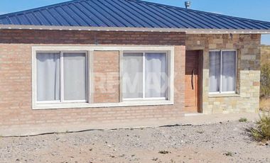 VENTA Casa 3 dormitorios Chocon Medio, Neuquen