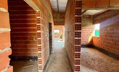 Venta lote con construccion La Plata