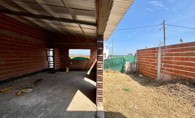 Venta lote con construccion La Plata