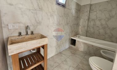 ALQUILER QUILMES ESTE DEPTO 2 AMBIENTES C/ COCHERA