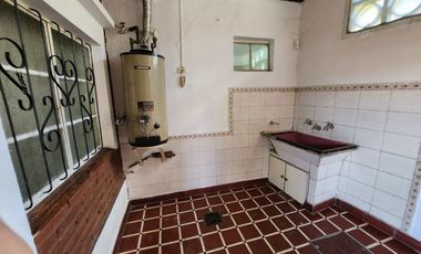 VENTA CASA LANÚS PATIO COCHERA