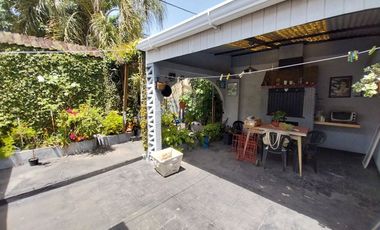 VENTA CASA 3 AMB CON COCHERA PATIO Y QUINCHO GERLI