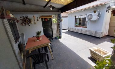 VENTA CASA 3 AMB CON COCHERA PATIO Y QUINCHO GERLI