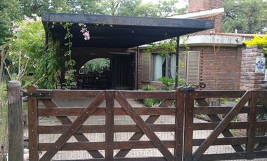 REMAX VENDE CASA EN COUNTRY LOS MOLINOS