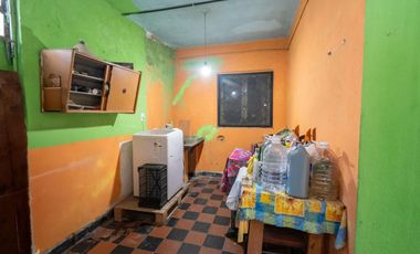 Se vende casa a 100m de Aristóbulo del Valle