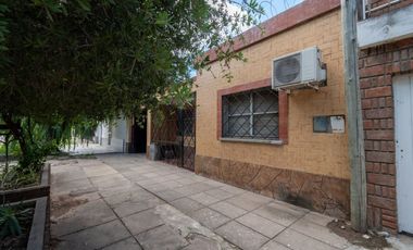 Se vende casa a 100m de Aristóbulo del Valle