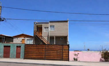 AMPLIA CASA EN SECTOR SUR DE IQUIQUE