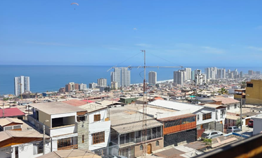 AMPLIA CASA EN SECTOR SUR DE IQUIQUE