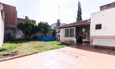 VENTA Casa patio y cochera NUEVO VALOR